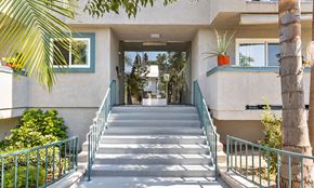 Burbank apartment for rent - Front Door and Steps at Elmwood Gardens Apartments in Burbank, CA
