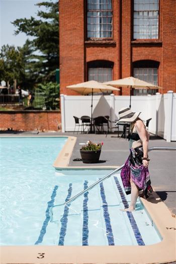 Sparkling swimming pool