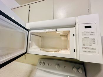 Microwave oven