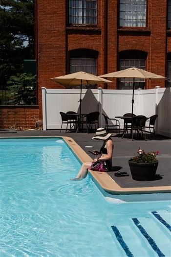 Sparkling swimming pool