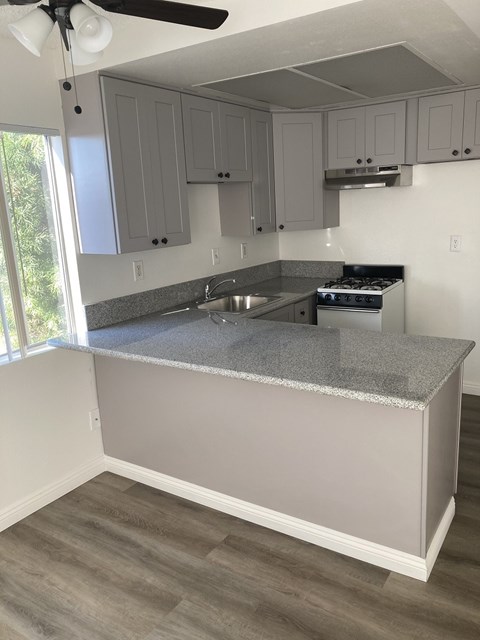 Floor plan for 1 bed, 1 bath, 600 sqft