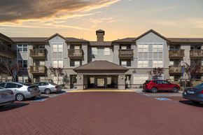 Danville apartment for rent - Exterior apartment building entrance at Meadow Wood at Alamo Creek, Danville, CA, 94506