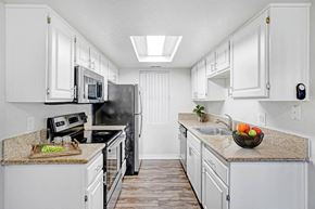 Rancho Cucamonga apartment for rent - Kitchen at The Park Apartments, Rancho Cucamonga, California