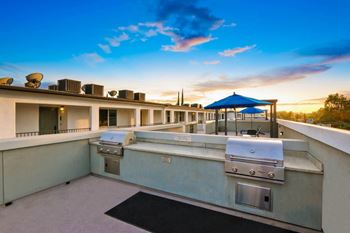 Barbecue and grilling station