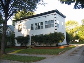 Minneapolis apartment for rent - Front of building