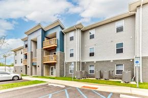 Warsaw apartment for rent - Ample Parking Area at The 2525, Warsaw, IN, 46580