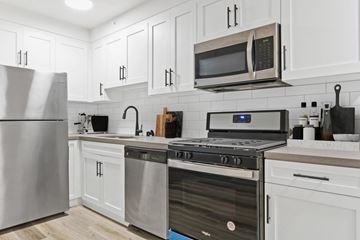 Santa Monica apartment for rent - The Stanley on Ocean Way