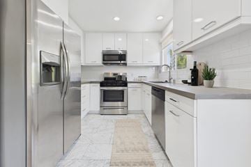 Santa Monica apartment for rent - The Biarritz Apartments