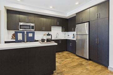 Culver City townhouse for rent - Access Culver City
