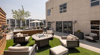 Outdoor resident lounge