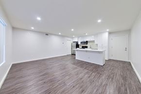 Van Nuys apartment for rent - 15225 Victory Unit