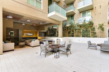 Outdoor lounge