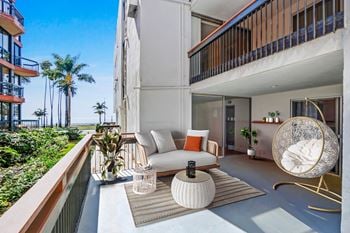 Balcony/patio