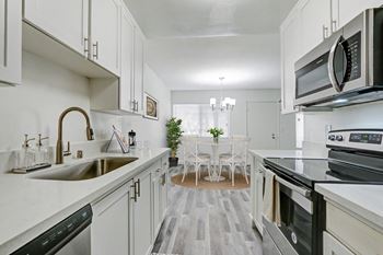 Quartz countertops & backsplashes