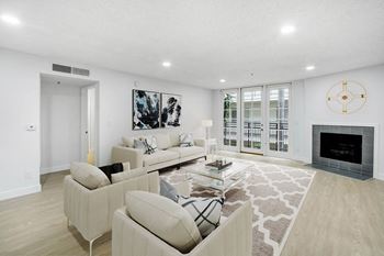 Vinyl plank flooring*