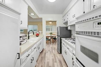 Gas stove