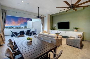 Penthouse floor california room