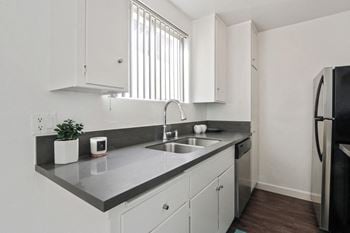 Quartz countertops
