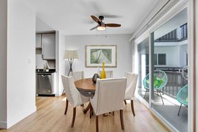 Los Angeles apartment for rent - A dining room with a table and chairs.