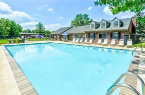 Valparaiso apartment for rent - Swimming Pool at Williamsburg on the Lake Valparaiso