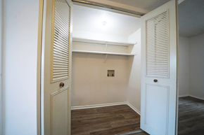 Bedford apartment for rent - Washer and dryer hook-up in a 2-bedroom townhome at Rainbow Hills Apartments.