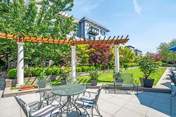 Private community courtyard