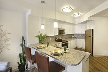 Kitchen bar