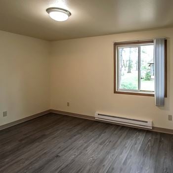 Luxury vinyl plank (lvp) flooring
