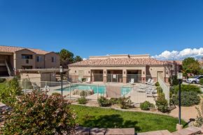 Cottonwood apartment for rent - Aspen Ridge Pool