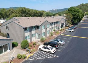 Roseburg apartment for rent - Rose Villa