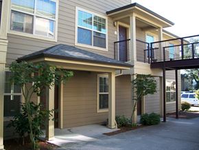 Beaverton apartment for rent - the front of the house has a walkway and a balcony