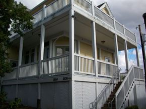 Portland apartment for rent - a view of the front porch of an old house