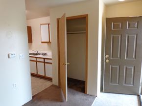Bullhead apartment for rent - Glenridge