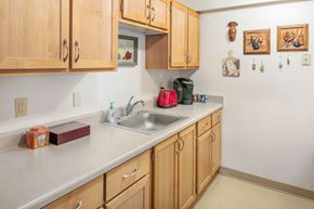 Washougal apartment for rent - Kitchen counter and cabinets