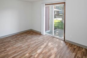 Hood River apartment for rent - Indian Creek Court