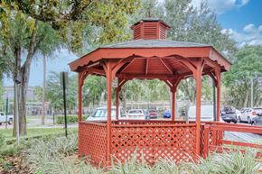 Orlando apartment for rent - Orlando Cloisters gazebo under large tree and surrounded by lush grasses