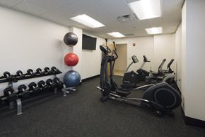 Jacksonville apartment for rent - Mount Carmel Gardens senior apartments in jacksonville, florida fitness center with cardio and weight equipment