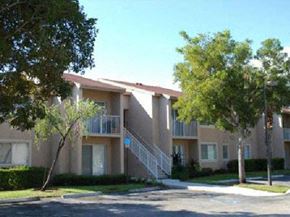 Lantana apartment for rent - Apartment Building Exterior Surrounded by Trees
