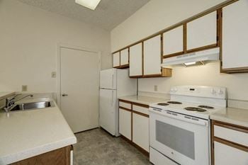 Fully-equipped kitchen