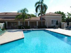 Lantana apartment for rent - Swimming Pool with Lounge Seating on Sun Deck Next to Leasing Office