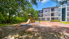 Orlando apartment for rent - Outdoor playground with slide, latter, and monkey bars