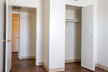 Closet beside room