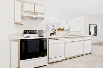 Fully-equipped kitchens with breakfast bars