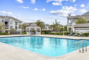 Austin apartment for rent - beautiful pool and view
