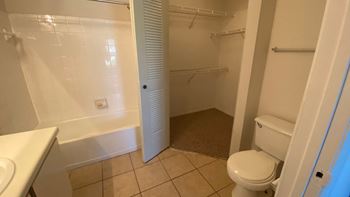 En-suite bathroom