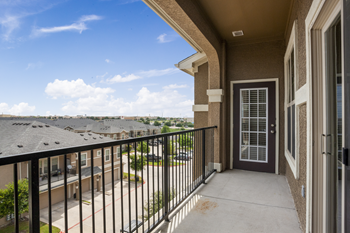 Private patios & balconies