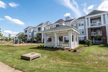 Waldorf apartment for rent - Gleneagles Apartments