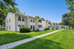 Waldorf apartment for rent - apartment building exterior