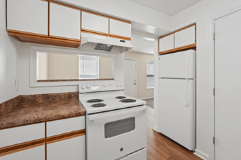 Fully-equipped kitchen