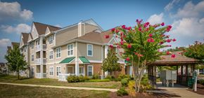 Waldorf apartment for rent - apartment building exterior